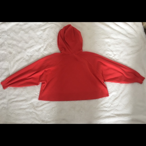 Cropped Red Sweatshirt - Picture 5 of 5